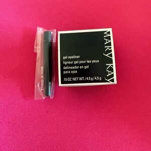 Mary Kay Gel Eyeliner w/ Expandable Brush – Jet Black (New in Box)